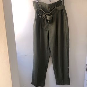 Madewell olive colored pant size 2